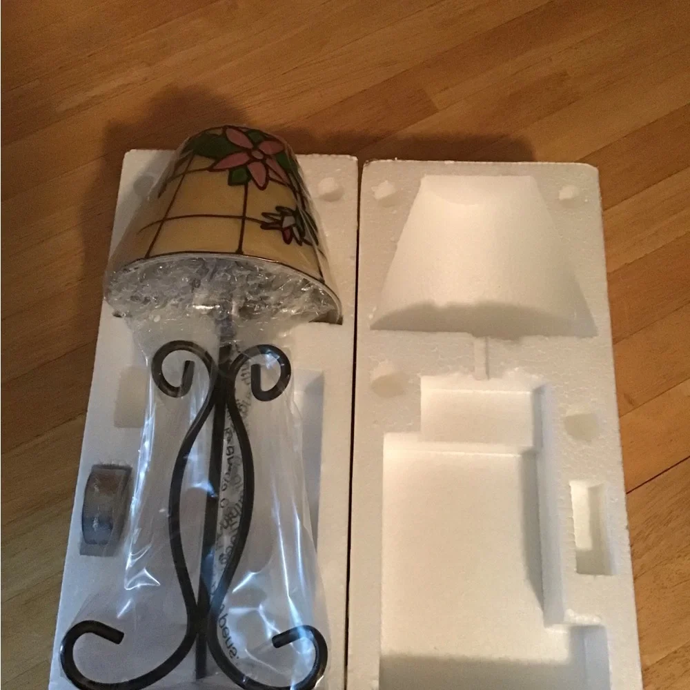 Avon Cream Party Lights for Elegant Celebrations
